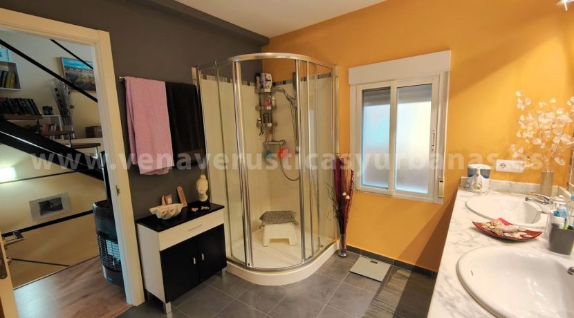 ee2b49a9-e281-429b-8ab3-f0298fea885c_result